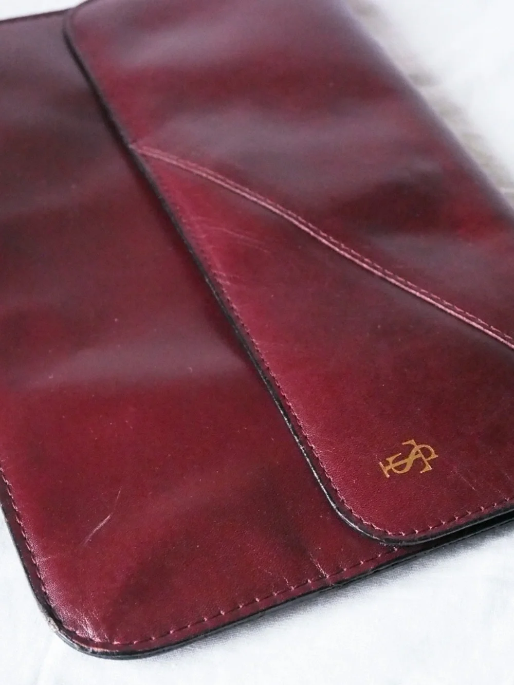 Tazisacs vintage clutch